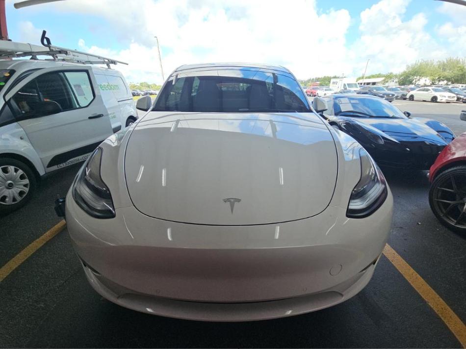 tesla model y 2022 7SAYGDEEXNF385606 image tesla model y 2022 7SAYGDEEXNF385606 image